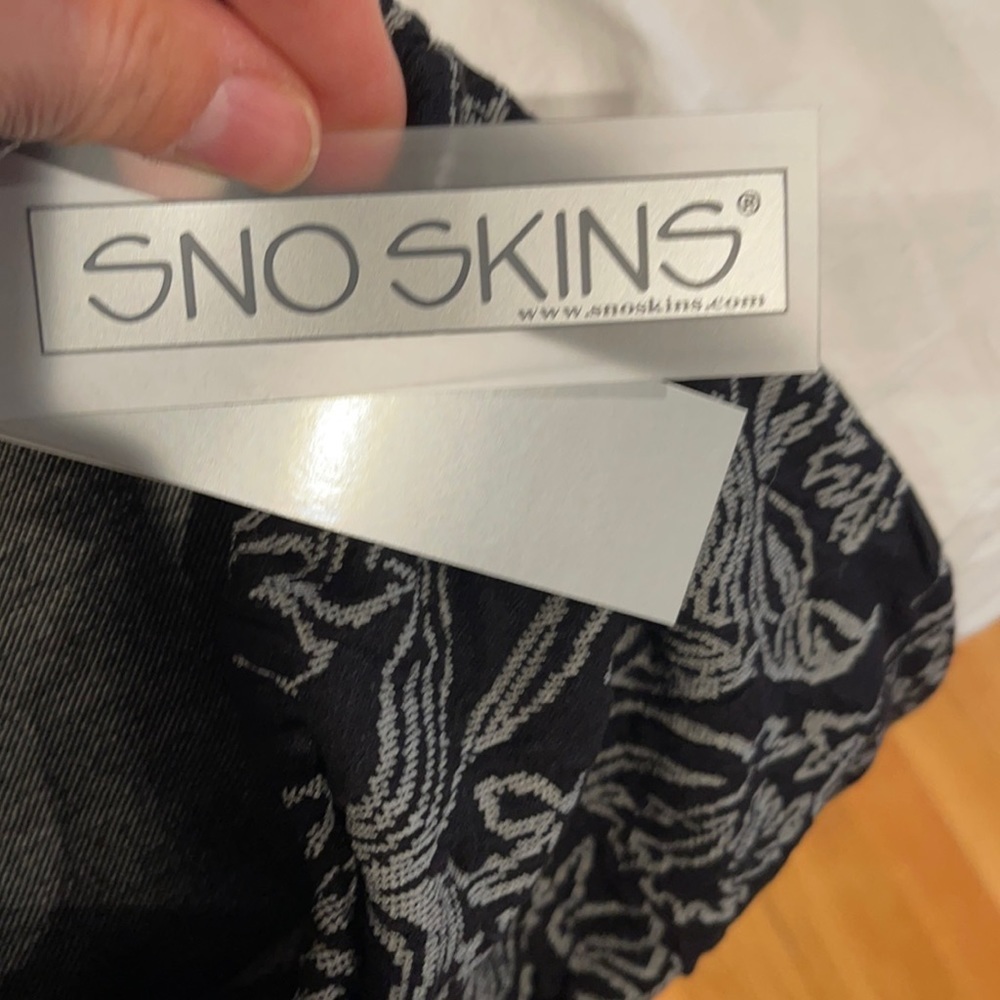 NWT SNO Skins skirt size SM - Picture 3 of 5